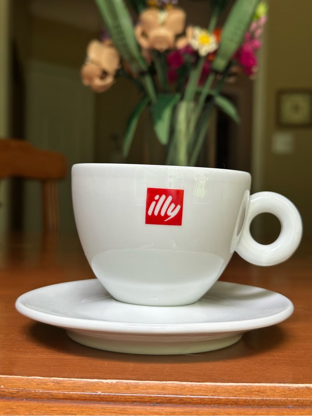 illy cappuccino cup & saucer